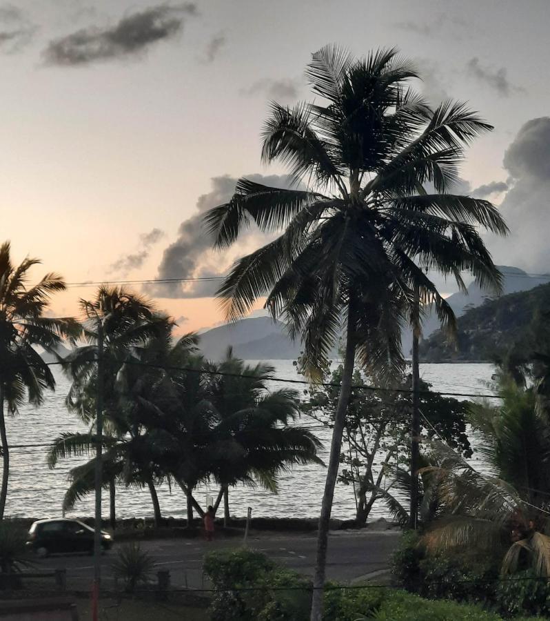Blue Lagoon Baie Lazare  Exterior photo